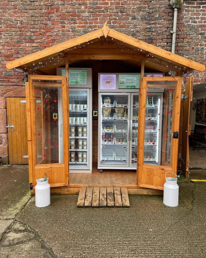 Smart Fridge Ice Cream Vending Machine -18℃ Freezer With Touch Screen Card Reader