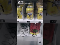 22-calowy automat z kawą rozpuszczalną i gorącą wodą do centrów biurowych