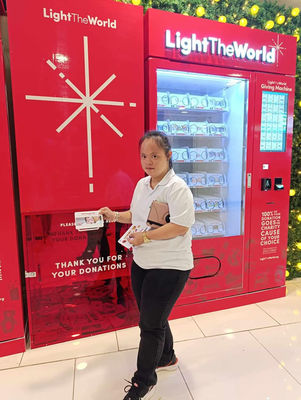 Automat wydający z drzwiami i szafkami ze szklanymi drzwiami z elektrycznym ogrzewaniem 24V i funkcją odparowywania