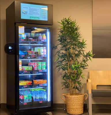 Inteligentny automat sprzedający produkty mrożone Lody w kostkach lodu Regulowany zakres temperatur Zdalna obsługa