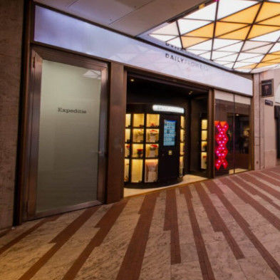 Wygodna Sprzedaż Pojedynczych Kwiatów z Wykorzystaniem Automatów z Szafkami i Opcją Zamówień Wcześniejszych