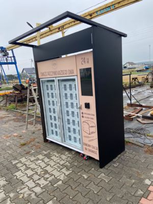 Maszyna do 42 szafki z 22 cali ekranem dotykowym i Androidem 11.1